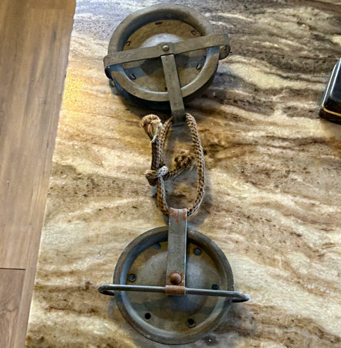 Vintage metal double pulley - metal,